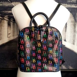 Dooney & Bourke DB75 Multi Small Zip Pod